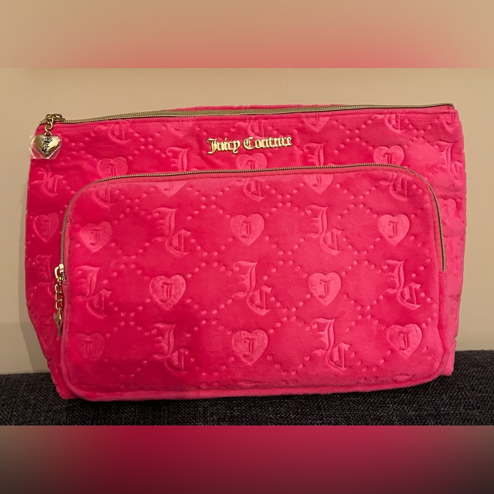 NEW Juicy Couture Hot Pink Zipper Bag Gold Detail Makeup Toiletries Jewelry